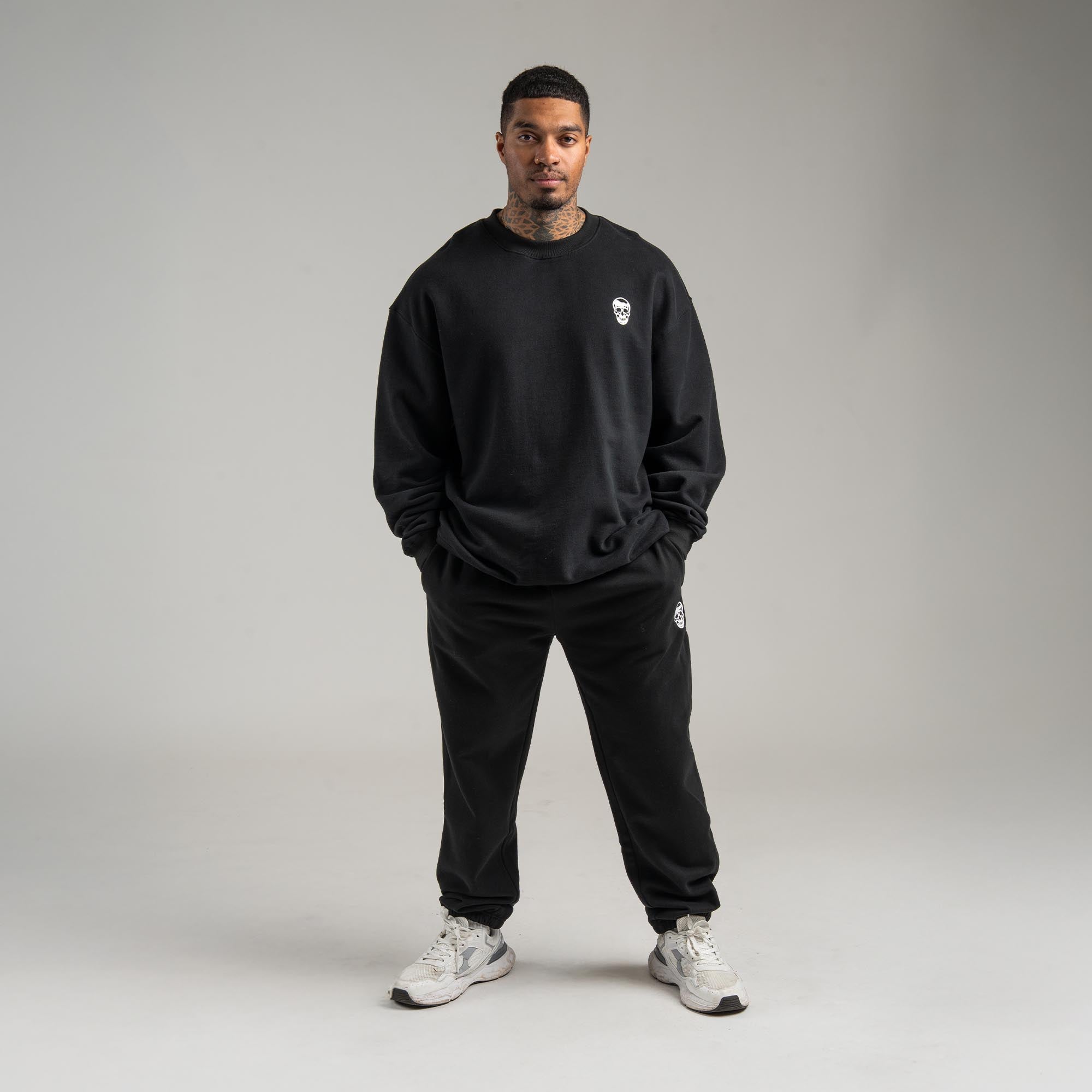 heavy weight joggers lifestyle black white