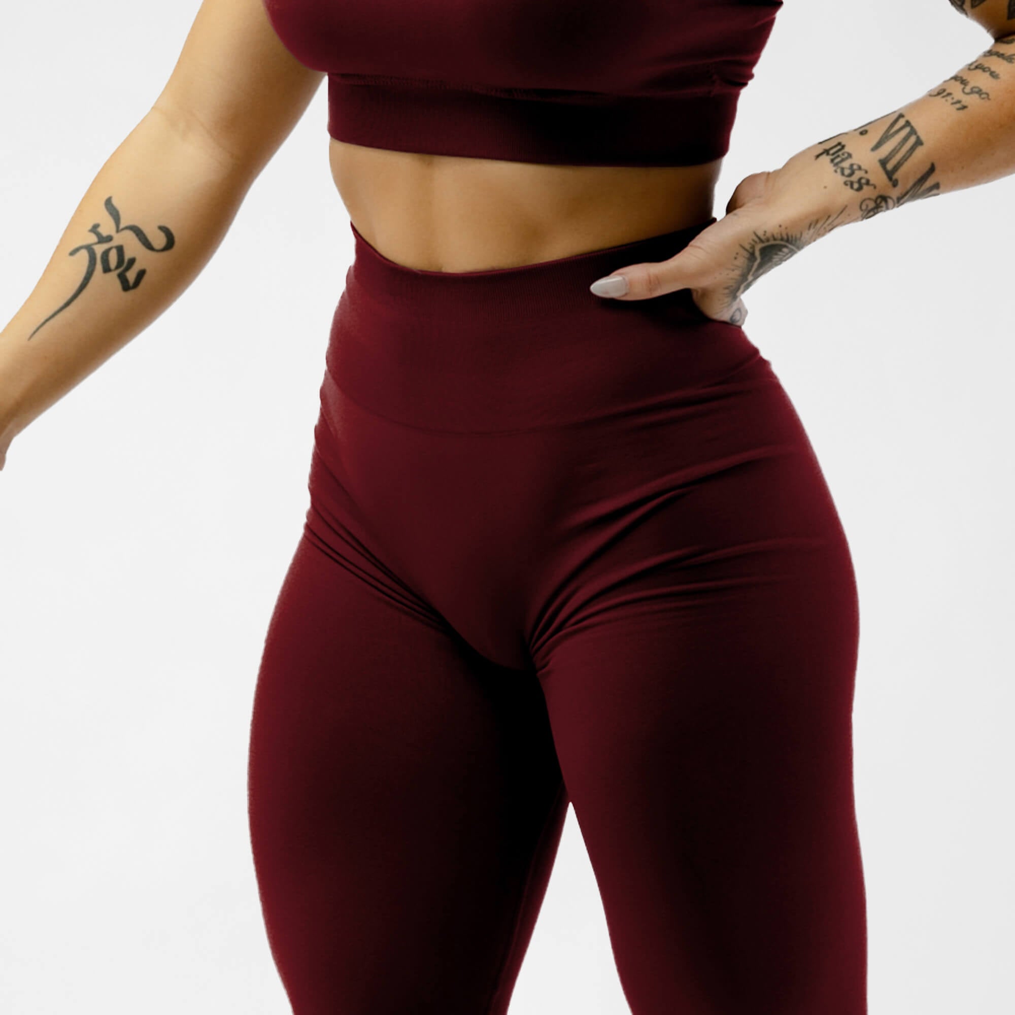 legacy leggings wine front detail