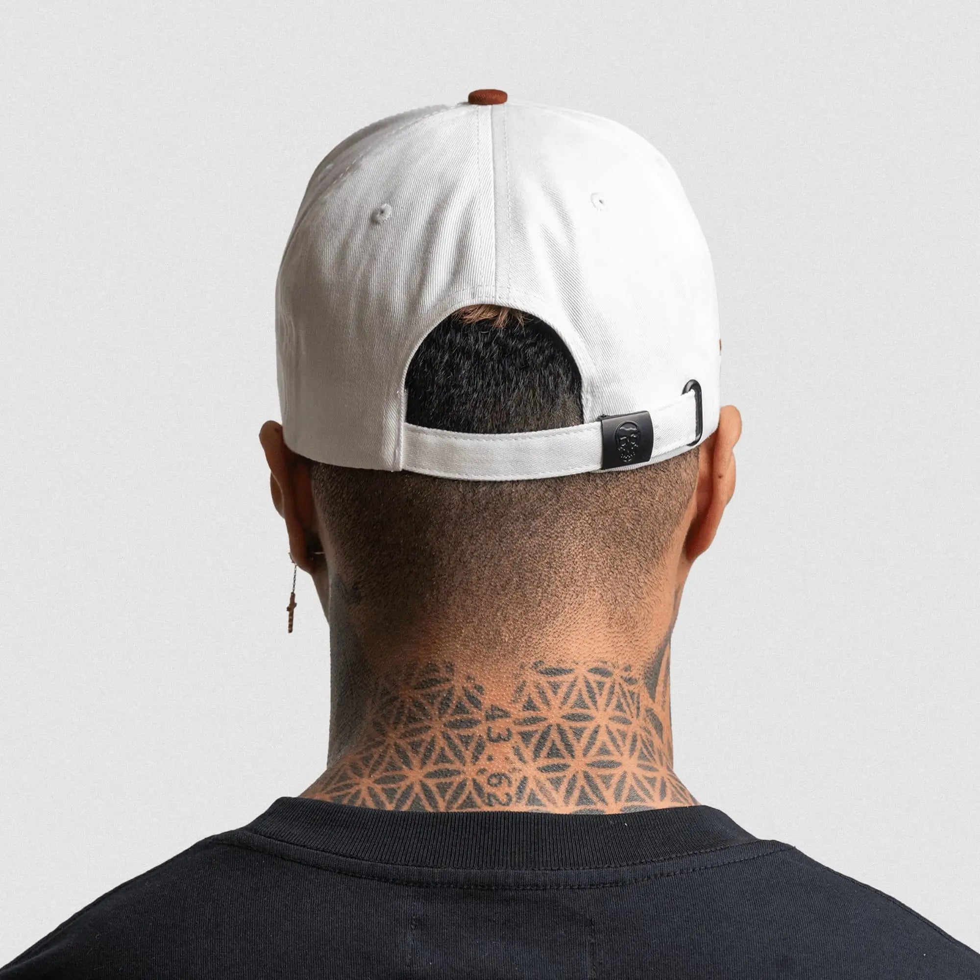 5 panel initial hat white maroon back view on athlete gray background