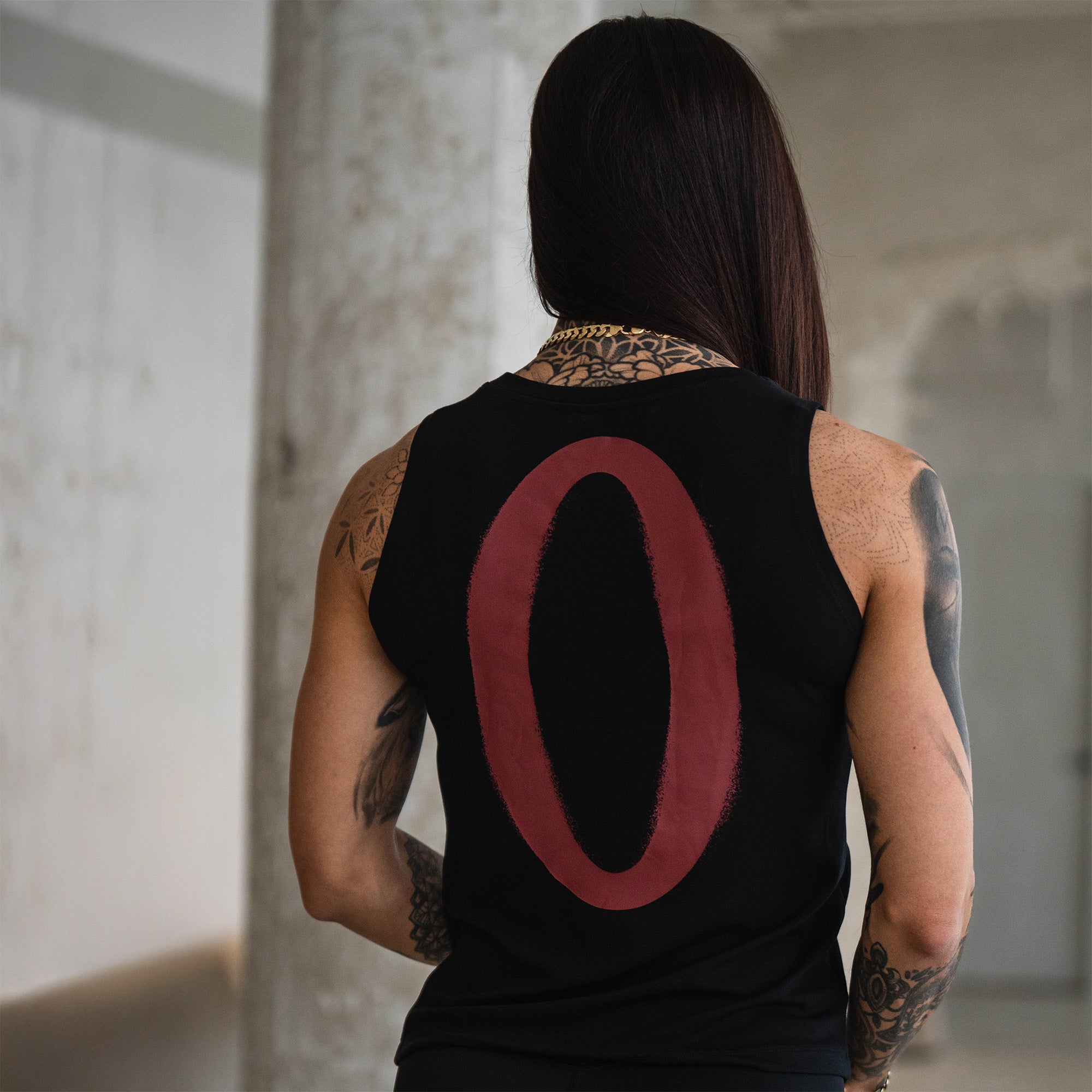 #Color_Cardinal/Black