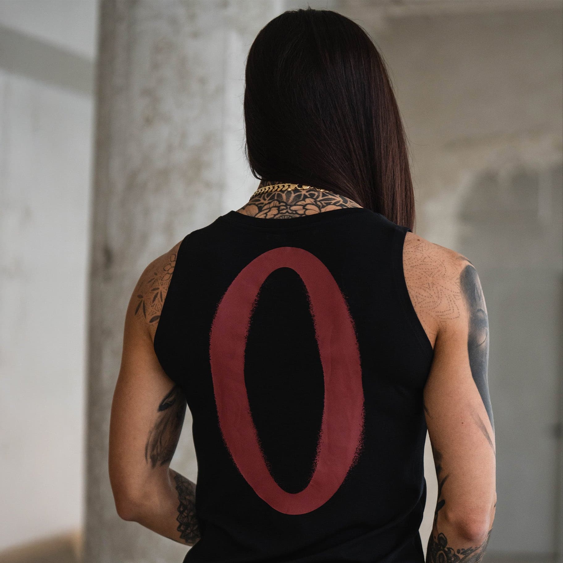 #Color_Cardinal/Black
