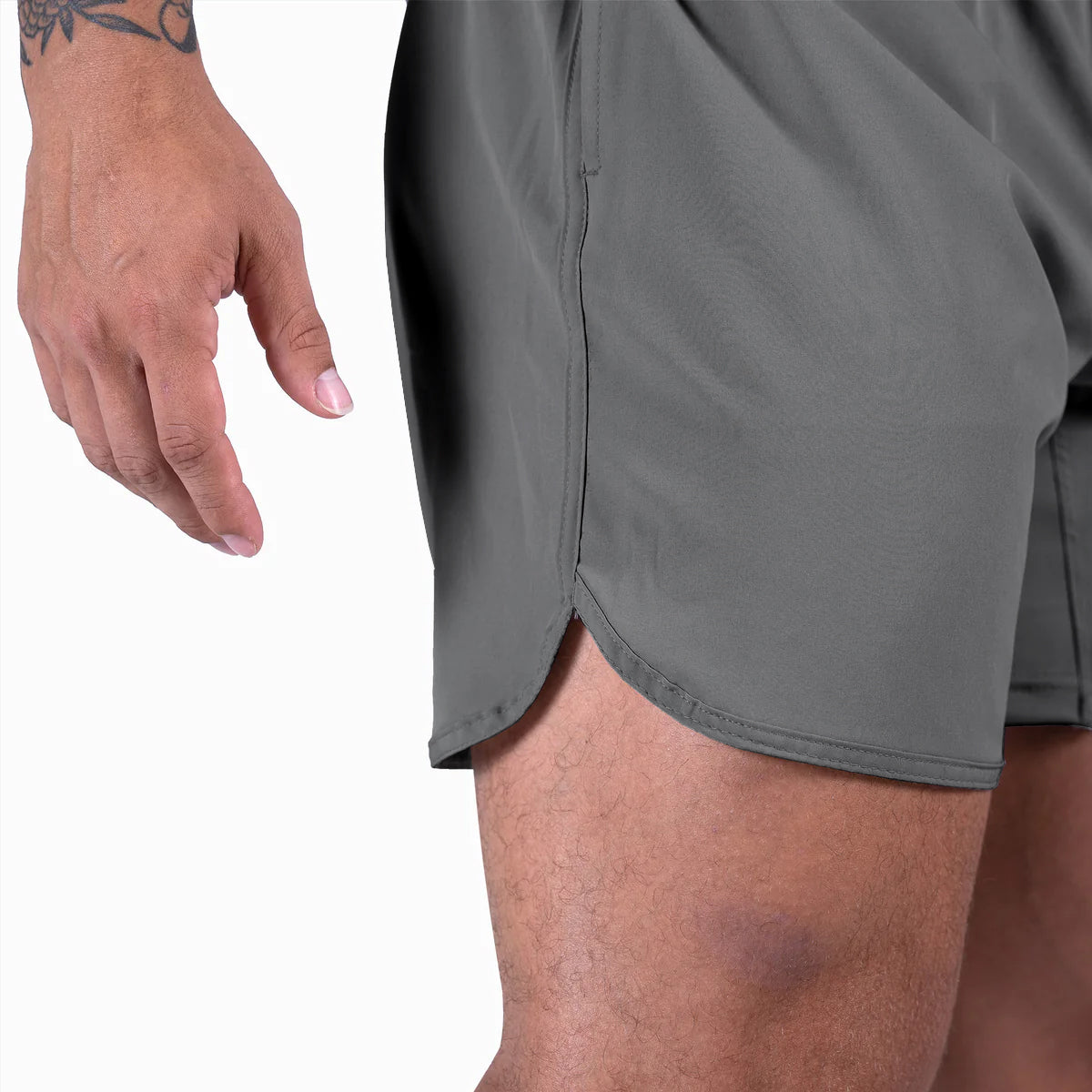 gr training shorts gray cropped end shot