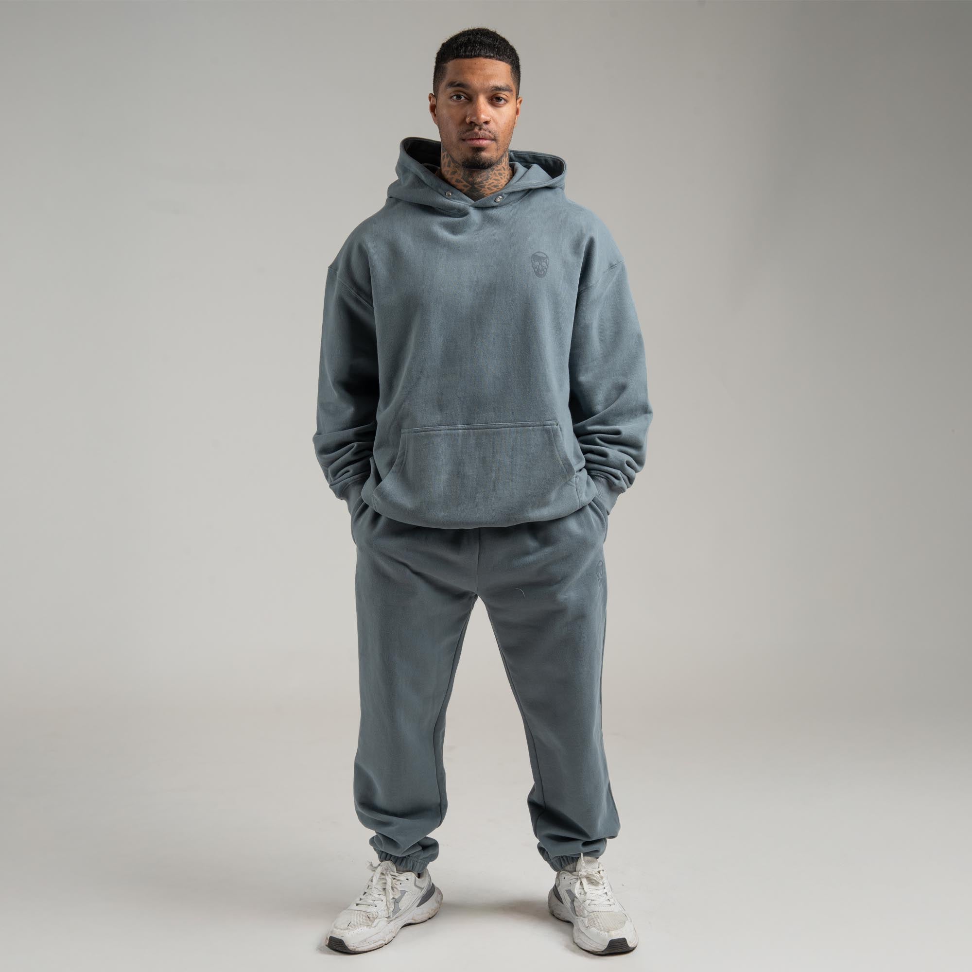 Athlete wearing Lake Heavyweight Jogger full body shot