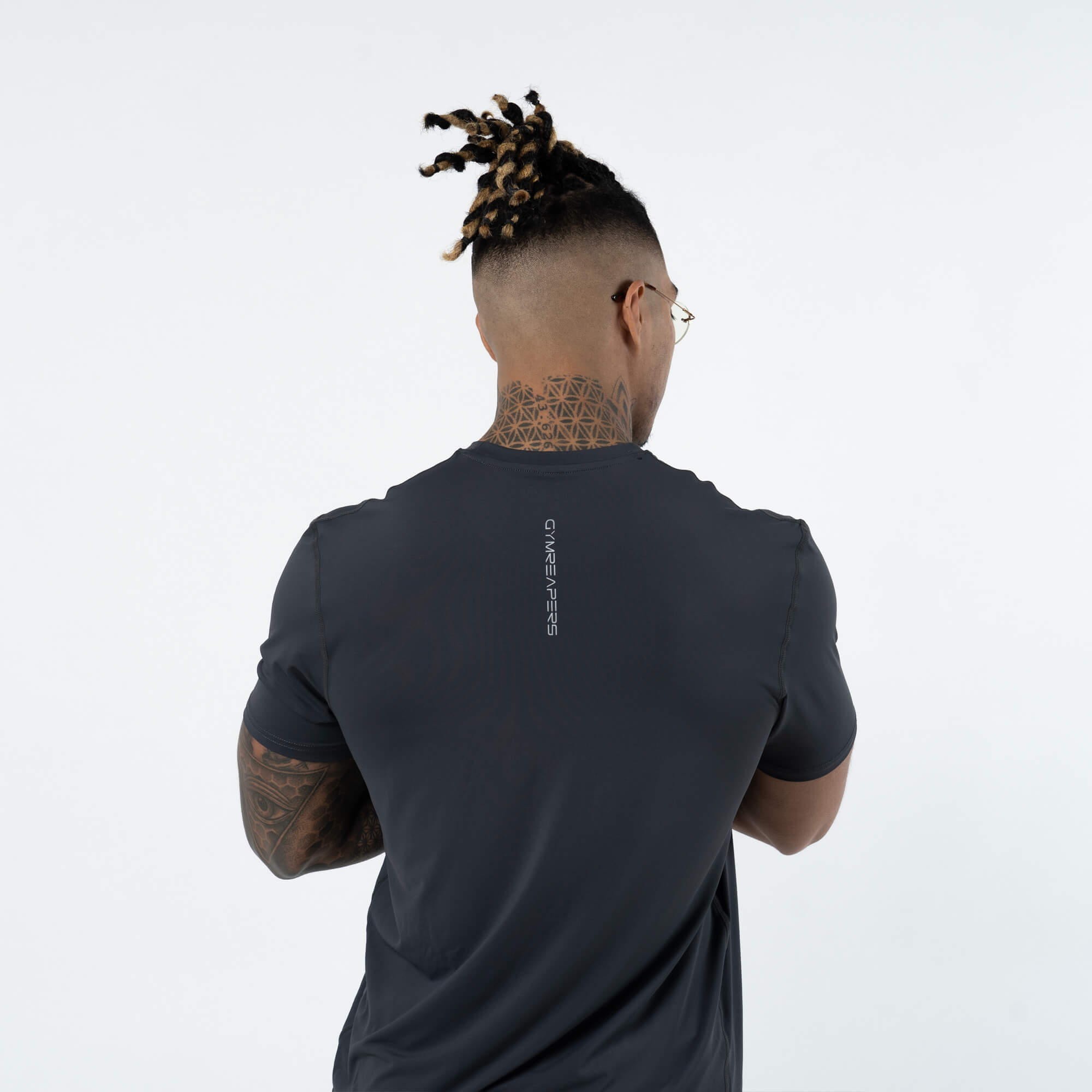 performance short sleeve obsidian back