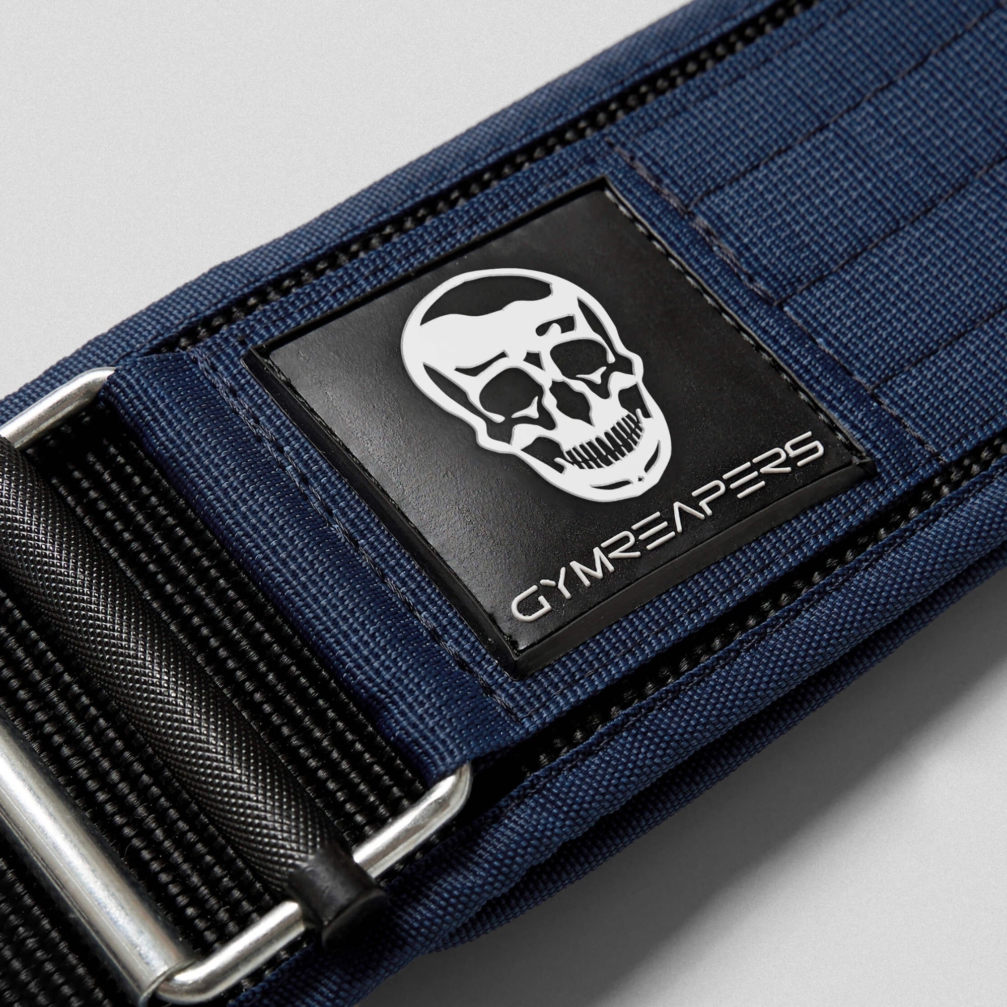 quick lock belt navy logo detail