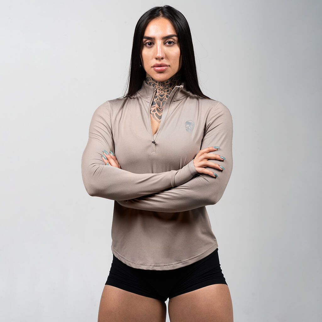 womens performance 1/4 zip taupe detail